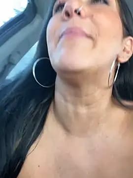 LittleMissEeve live cam