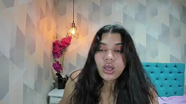 LindaBreeS live cam