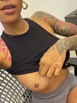 LizStorm_ live cam