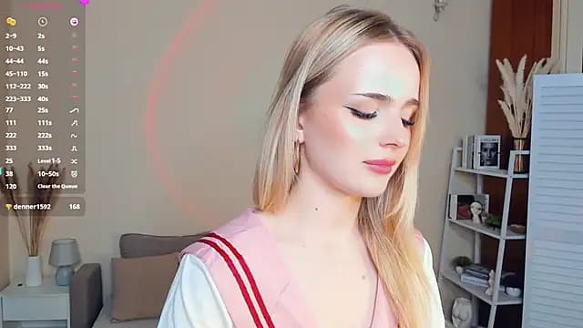 PorcelainBun live cam