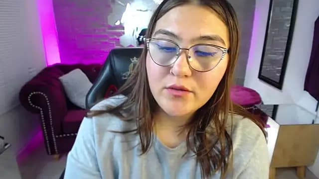 conniejames_m live cam
