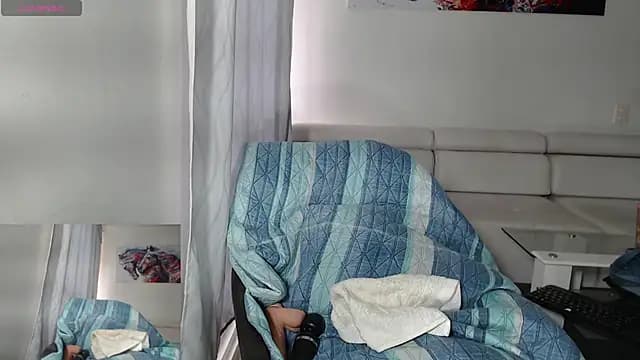 Tinymilf_ live cam