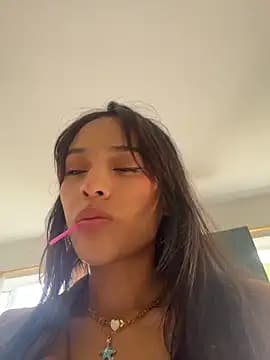 Mia-villalobos live cam