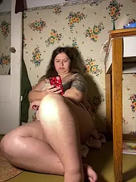 Nenssy555 live cam
