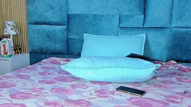 Delphine_doll live cam