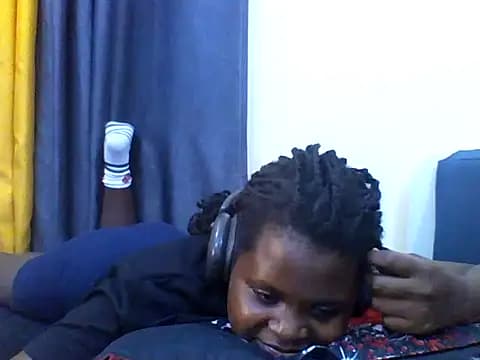 ladar live cam on Stripchat
