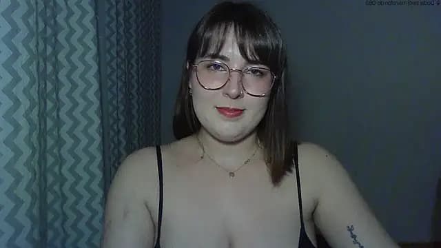 ClaraHard live cam