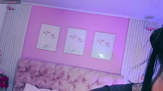 Ariana_west_ live cam
