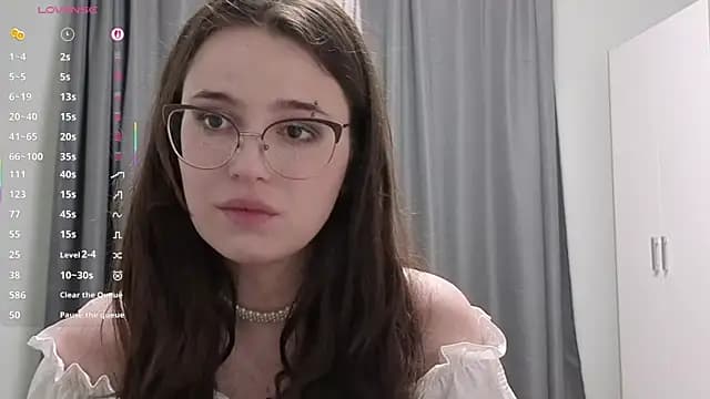 Freya_land live cam