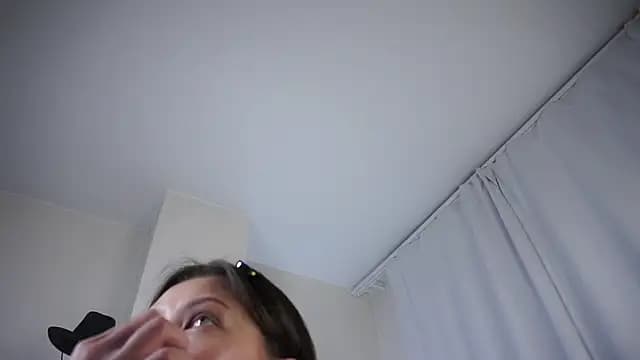 ChelseaDenner live cam