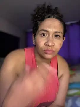 Carola-Ross live cam