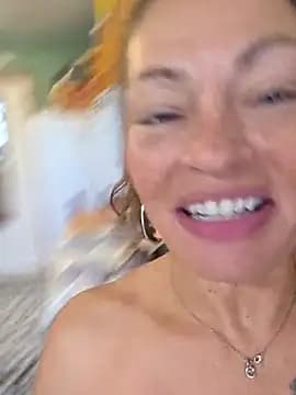 Erotic_and_Exotic live cam
