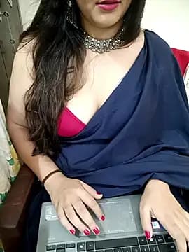 Aayaat__ live cam