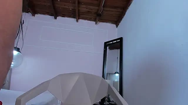 MilaHeat1 live cam