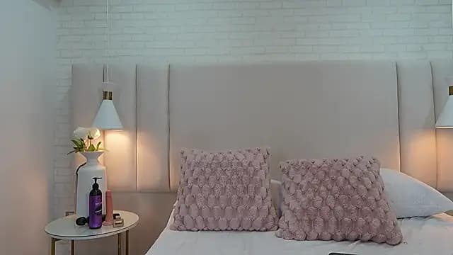 nina_gb live cam