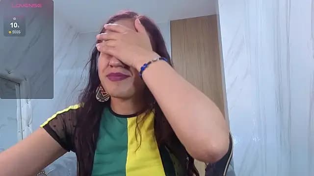Lola_roses_tf live cam
