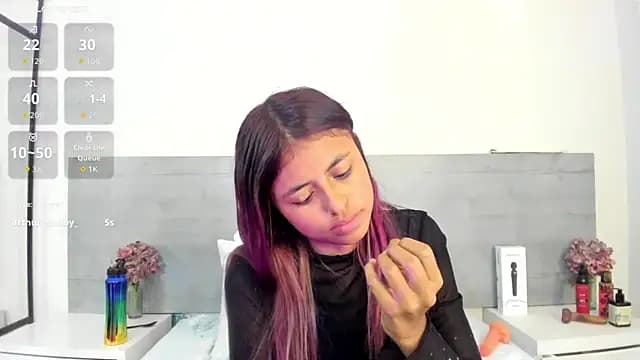sunnyWhitee live cam