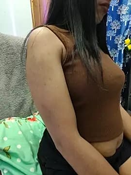 priya_26 live cam