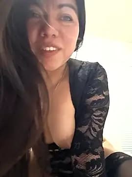 karen_vix live cam on Stripchat