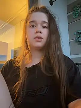 HornyGirlH live cam