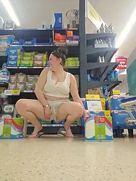 BaddieBellaUK live cam