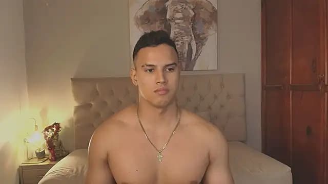 Maxi_and_Ares live cam