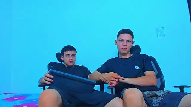Thomas-Wil live cam