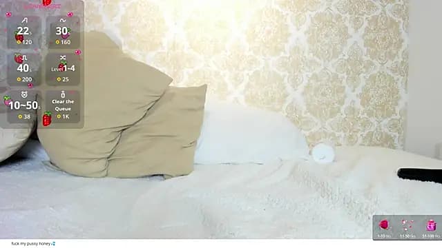 LilyThea live cam