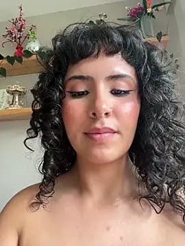 SugarTroubl33 live cam