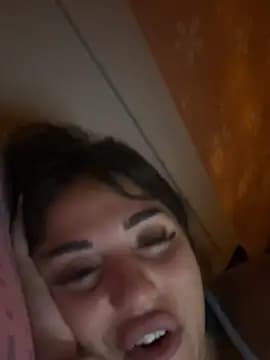 SilkyMira live cam