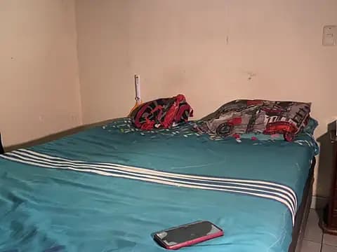 Yoanali live cam
