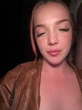 Daddyslut2_0 live cam