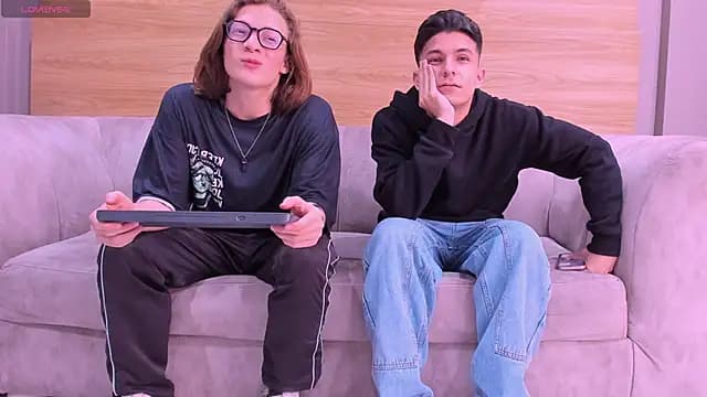 close_friends live cam