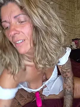 Dreamlove1 live cam