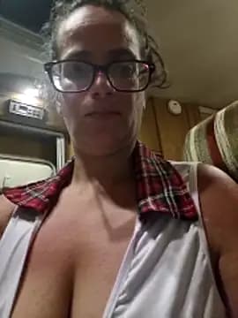 Millyblue live cam on Stripchat