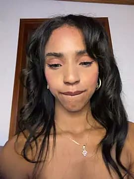 xenia_golden live cam