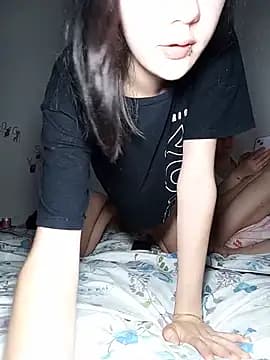 ella_maya live cam