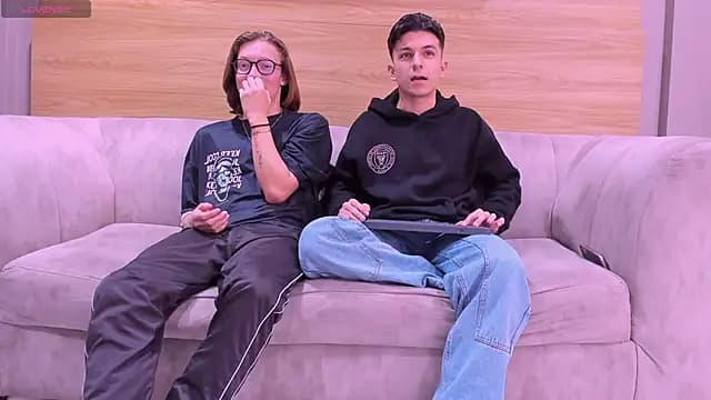 close_friends live cam