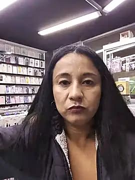 _Dr-Luna_1 live cam