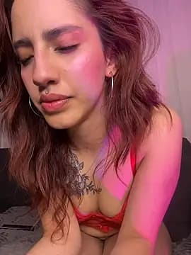 elodie_rouge live cam