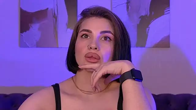 AdrianaToress live cam