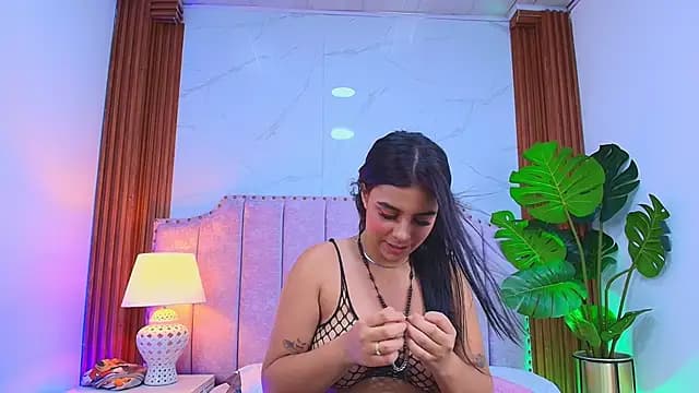 Lyaa_606 live cam