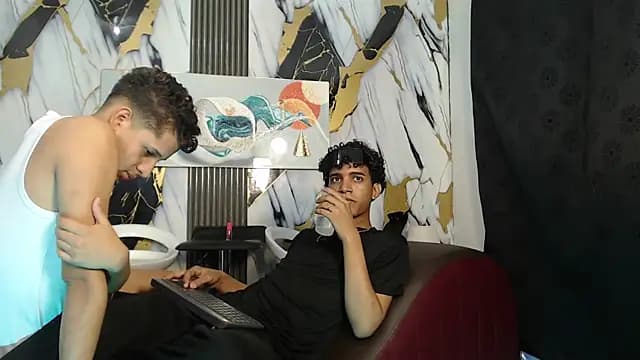 GOLDEN_2026 live cam
