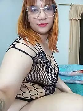 Curves_Nina live cam