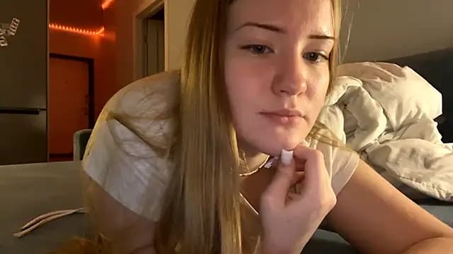 Lisi_Kiss_ live cam