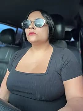 Angie_e live cam on Stripchat