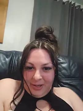 BaddieBellaUK live cam