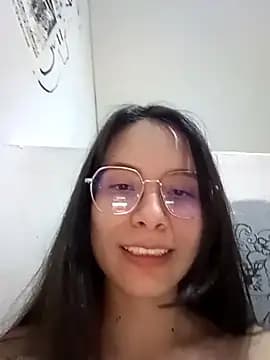 Lilith0423 live cam