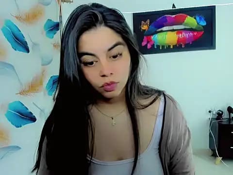 Maddi_ivanova2026 live cam on Stripchat