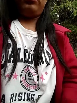 Clery_lin live cam on Stripchat